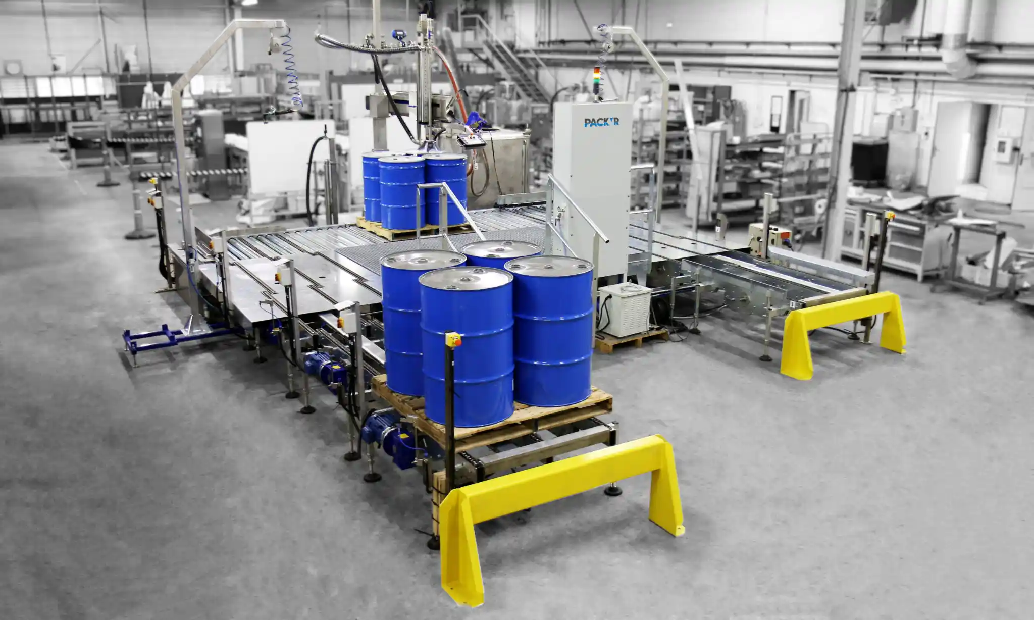 Wysoce wydajna maszyna do napełniania pojemników produktami płynnymi w Polsce